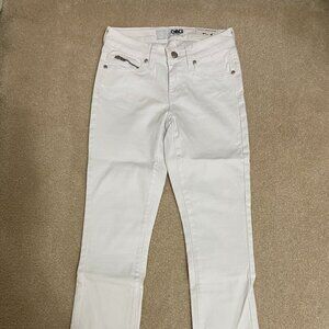 GByGuess White Low Rise Beckett Jogger pants NWT Size 24